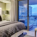 Fairmont 204