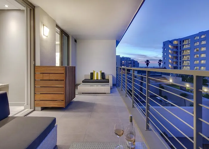 Fairmont 204